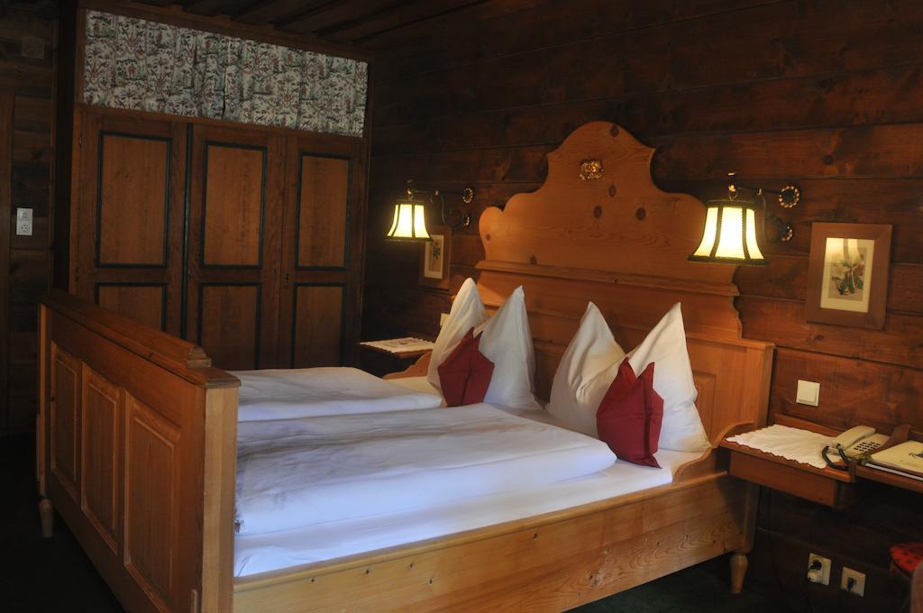 Romantikhotel Almtalhof Grünau im Almtal Eksteriør billede